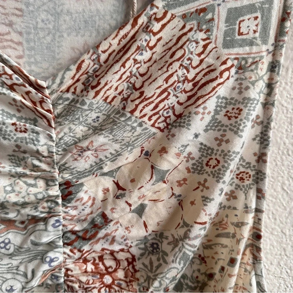 Soft Joie Quinn Sleeveless Top in Porcelain Sage Multicolored - Size Large - Picture 4 of 8